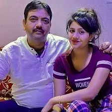 anjali arora with her uncle sukhvinder arora