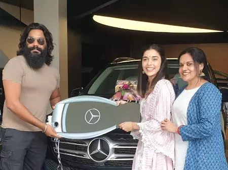 eisha singh bought mercedes benz gle