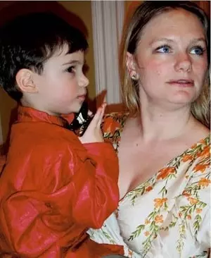 jessica hines with son jaan
