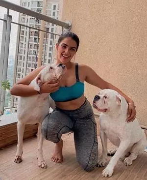 kavya thapar with her pet dogs