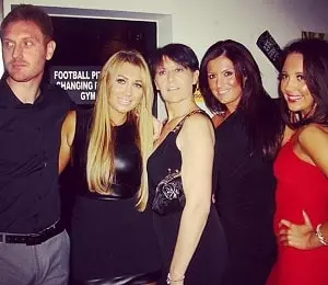 lauren goodger family picture