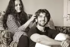 prit kamani with his mother hina kamani