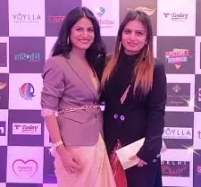 rashmi somvanshi with her sister stuti singh