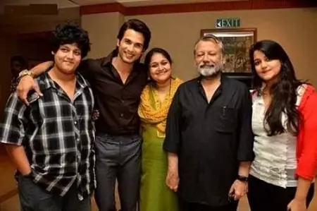 sanah kapur with her family