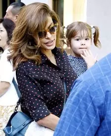 esmeralda amada gosling with her mother eva mendes