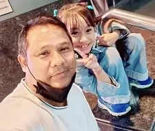 gunjan sinha with her father randhir sinha