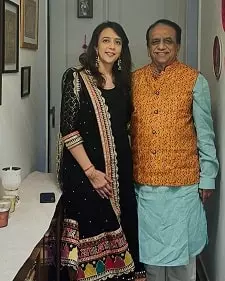 jyoti paul mohan with her father jagmohan paul