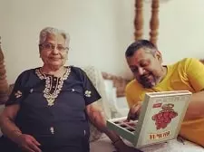 kunal ross with his mother neeta ross