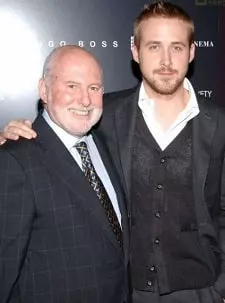 ryan gosling with his father thomas gosling