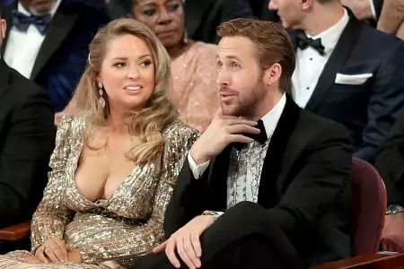 ryan gosling with his sister mandi gosling at 89th academy awards show