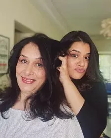 shikha talsania with her mother dipti talsania
