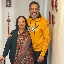 vevek paul with his mother urmil paul