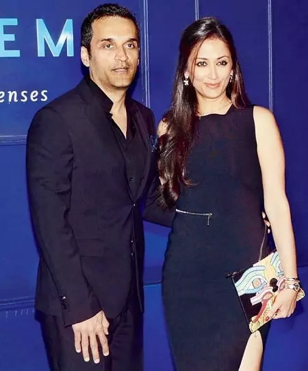 gayatri joshi with her husband vikas oberoi