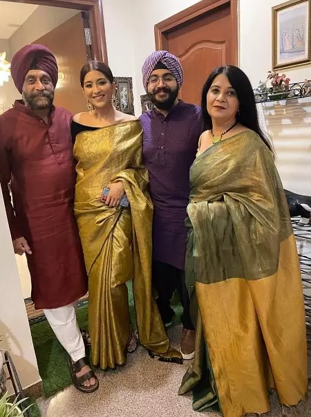 nimrit kaur ahluwalia with her family