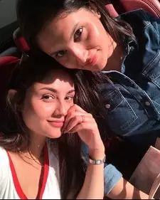 purva rana with her sister srishti rana