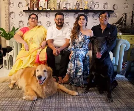 tina datta with her family