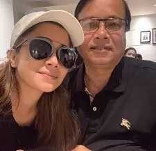 tina datta with her father tapan kumar datta