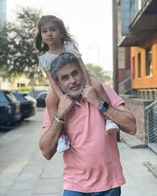 bobby sajdeh with his granddaughter samaira sharma