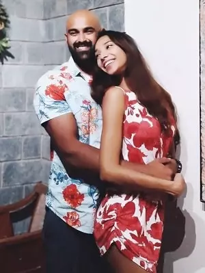 anaina kandrikar with her husband arjun motha