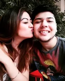 falaq naaz with her brother ahaan mohammed khan