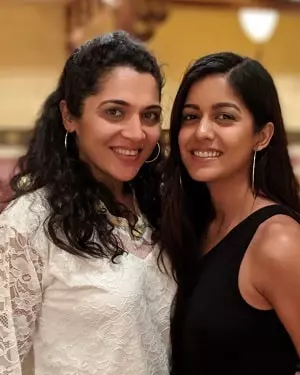ishita dutta with her sister-in-law kshama shah sheth