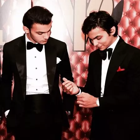 veer pahariya with his brother shikhar pahariya