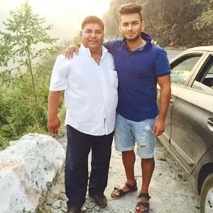 rishabh pant with his father rajender pant