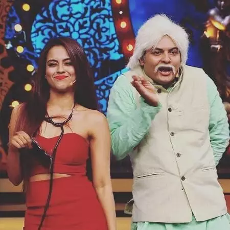 sana saeed in comedy circus