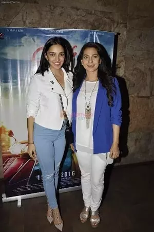 kiara advani with juhi chawla
