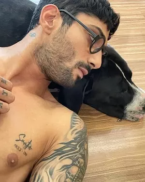 prateik babbar tattoo