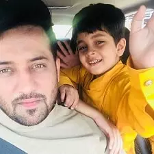 shrenik arora with his uncle sajan malhotra