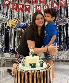 susmita roy with son yuvaan tiwary