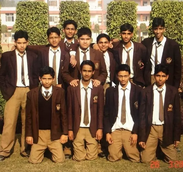 bhuvneshwar kumar in school days
