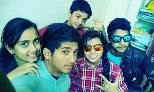 darshan nalkande with his siblings