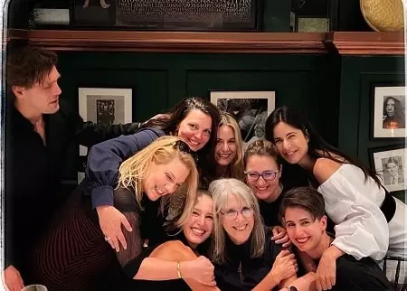 katrina kaif with her mother and siblings