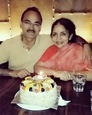 santha kamakshi with husband venugopala rao-dhulipala