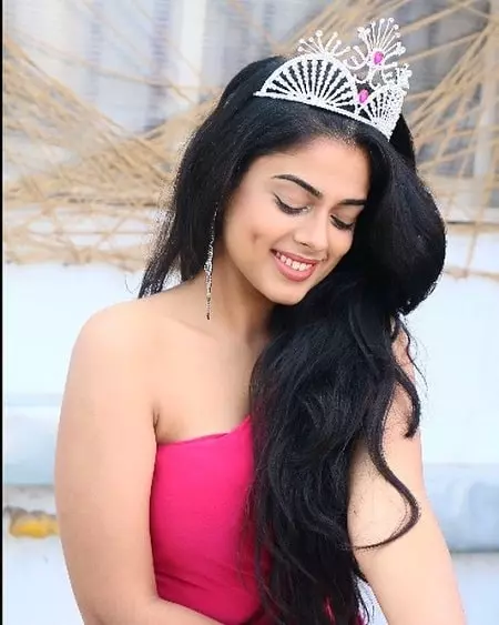 siddhi idnani dimple queen