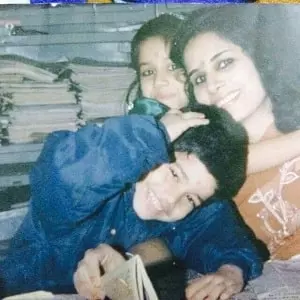 childhood picture of sonnalli seygall