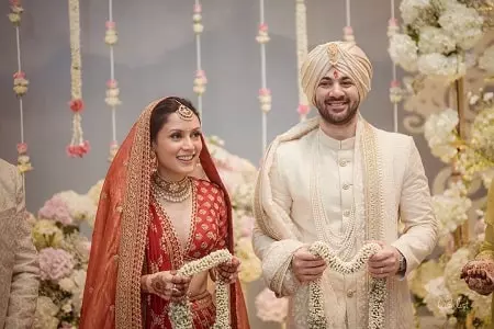 karan deol and drisha acharya marriage picture