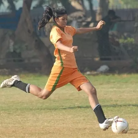 paloma thakeria dhillon playing football