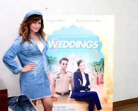 saru maini with 5 weddings poster