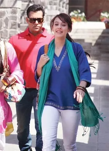 hazel keech with salman khan in bodyguard