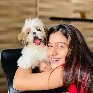 aadhya anand with her pet dog