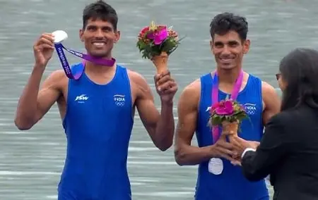 arjun lal jat and arvind singh with silver medal at 2022 asian games