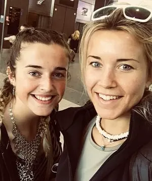 emily acland with sister lottie acland