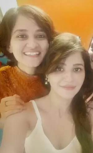 paanie kashyap with sister neha pandey