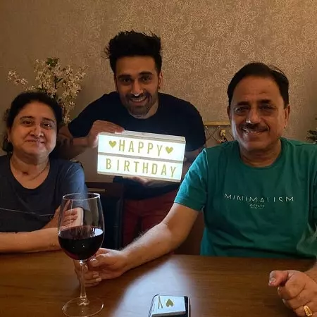 pulkit samrat with his parents