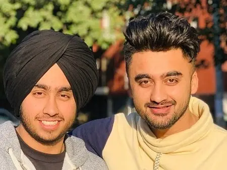 shubh with brother ravneet singh