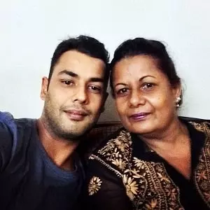 stuart binny with mother cynthia binny