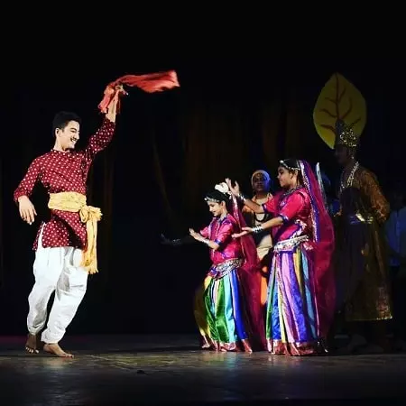 vyom vyas in a theatre play